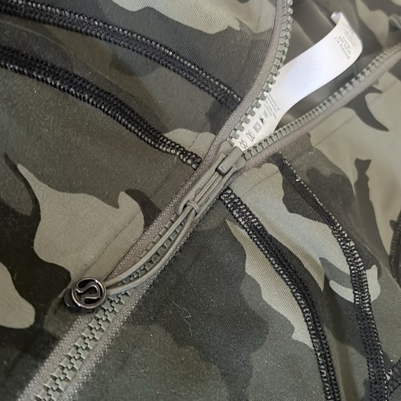 Lululemon define zip up jacket - Picture 3 of 5